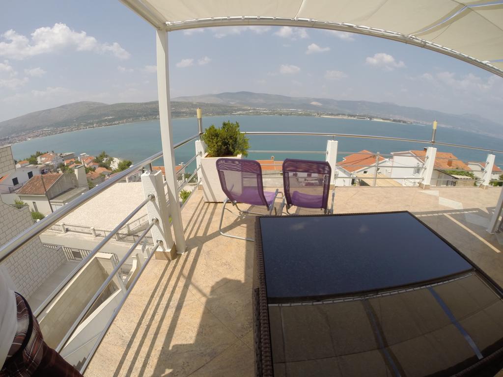 Palace View Apartment *