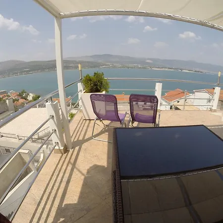 Palace View Trogir Exterior photo