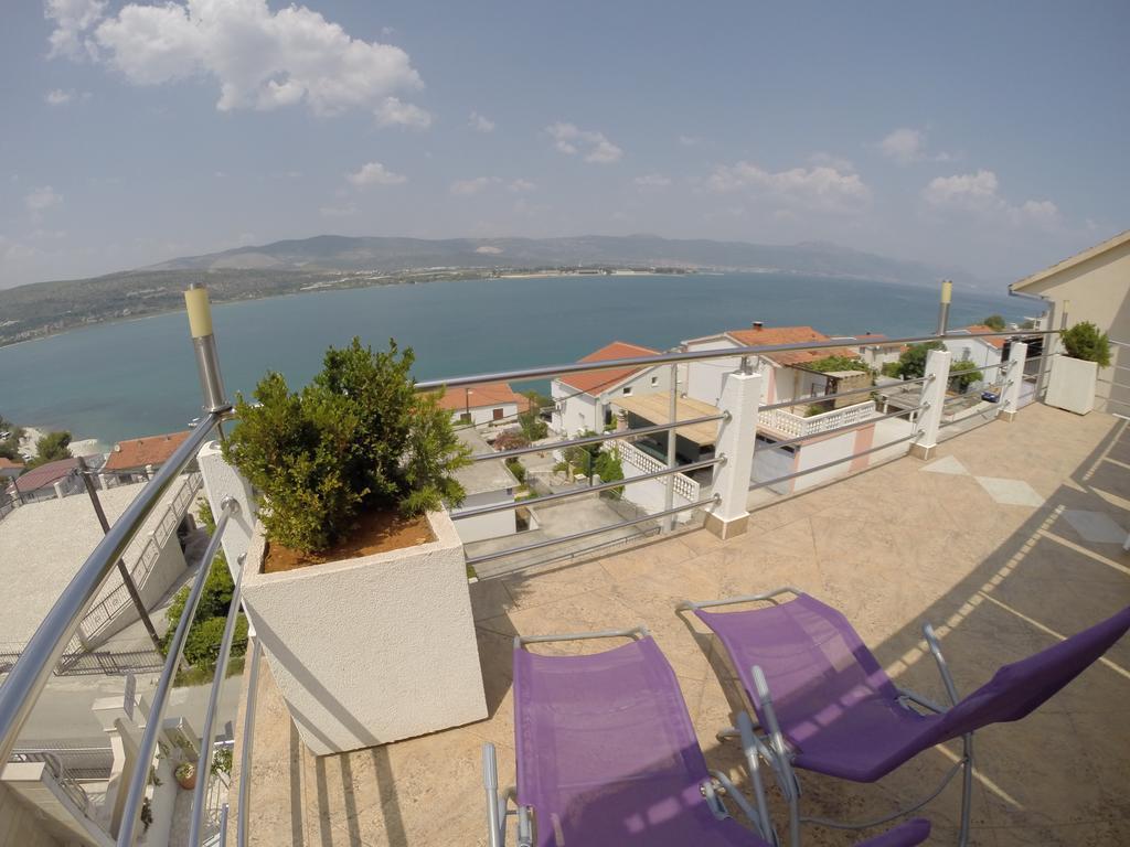 Palace View Apartment *