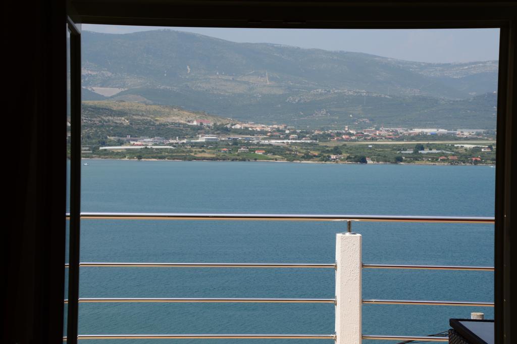 Palace View