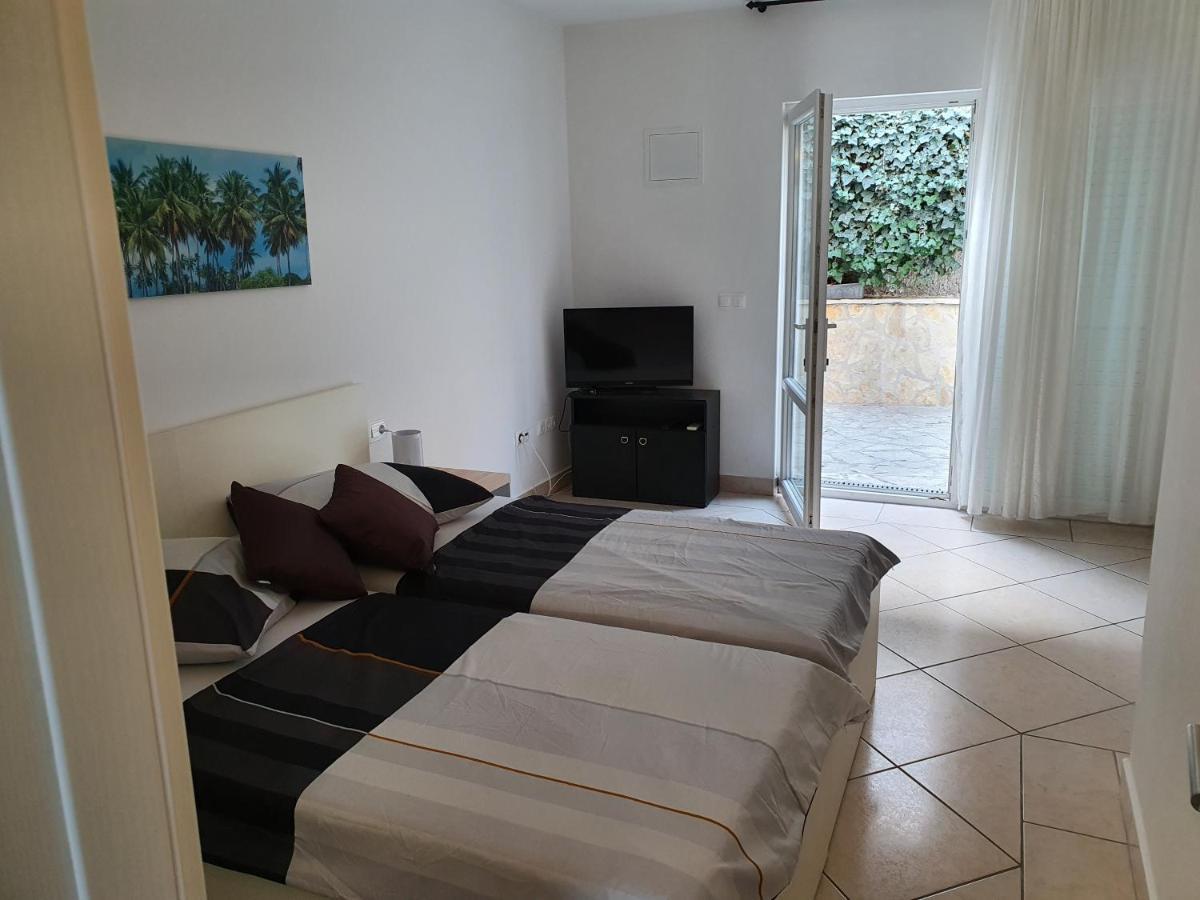 Palace View Apartment